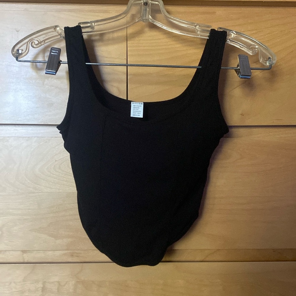 Tank top crop
